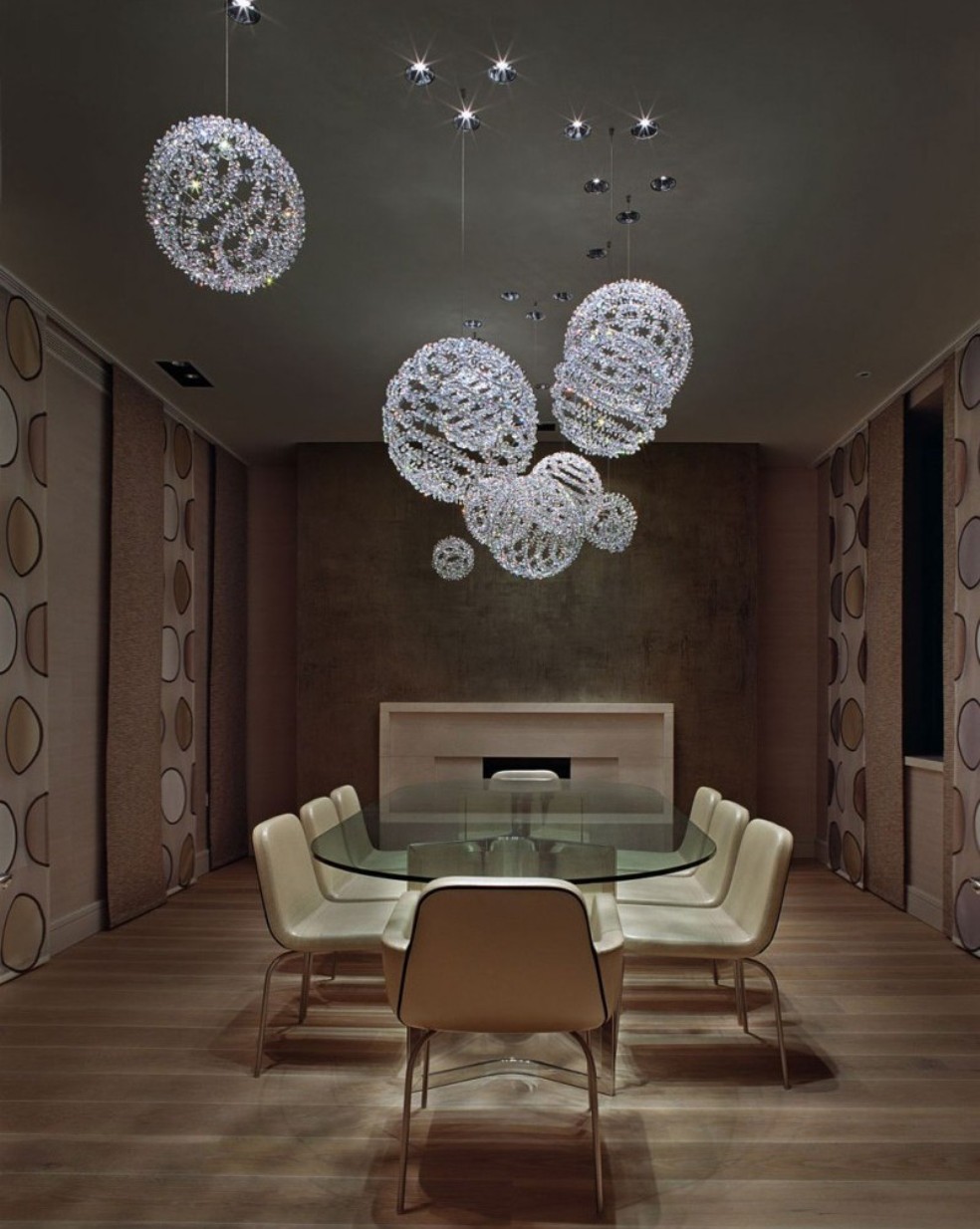 The Chandelier's Role in Modern Décor