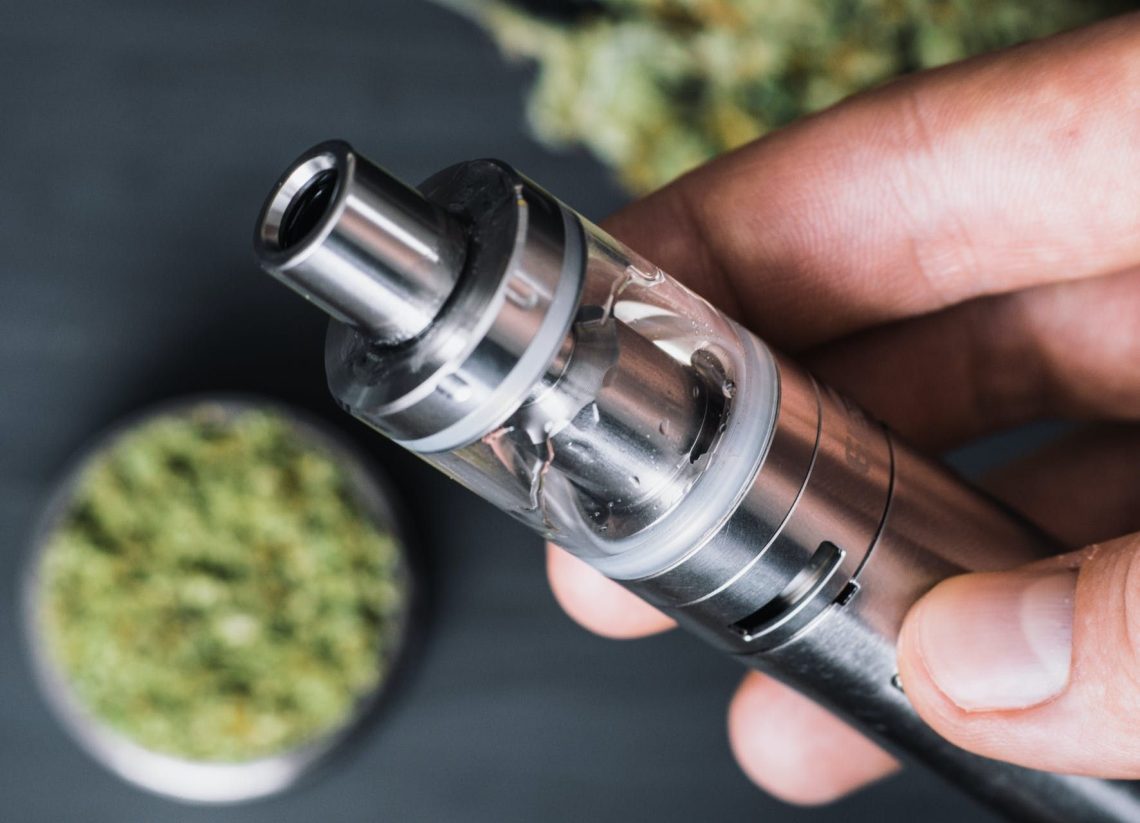 Upgrade Your Vaping Experience: The Best Weed Vape Pens of 2024