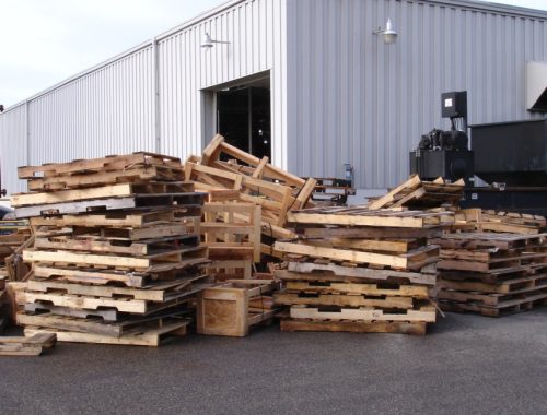 Keeping Workspaces Organized with Dedicated Commercial Pallet Removal Assistance